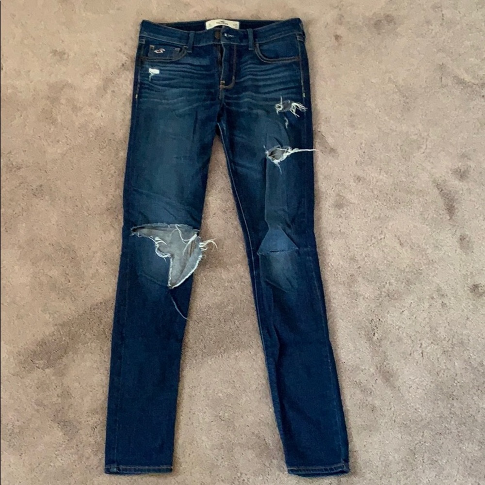 Hollister Classic Low-Rise Super Skinny Jeans